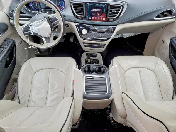2C4RC1N78JR258297 2018 CHRYSLER PACIFICA - Image 8