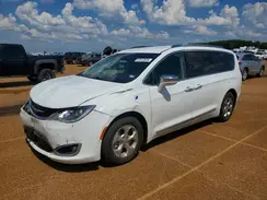 2C4RC1N78JR358626 2018 CHRYSLER PACIFICA