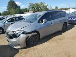 2C4RC1N78KR640153 2019 CHRYSLER PACIFICA