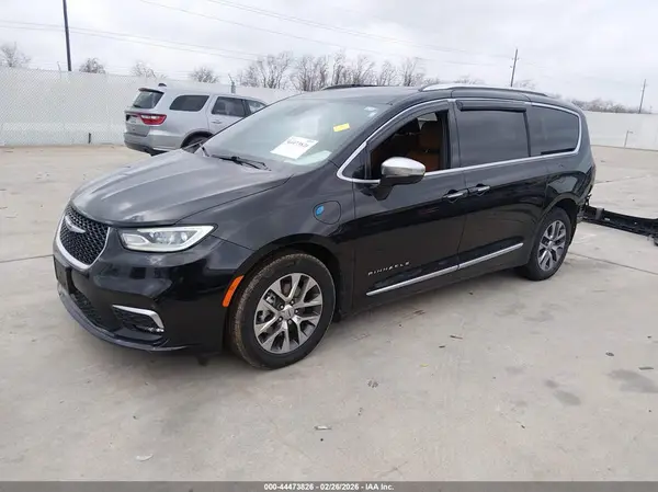 2C4RC1N78NR224723 2022 CHRYSLER PACIFICA - Image 2