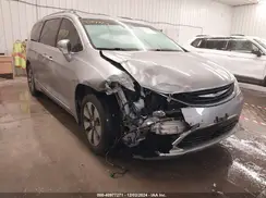 2C4RC1N79HR655172 2017 CHRYSLER PACIFICA