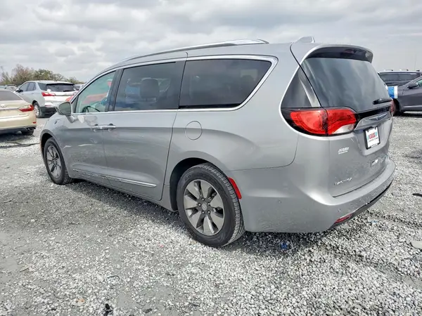 2C4RC1N79HR684994 2017 CHRYSLER PACIFICA - Image 2