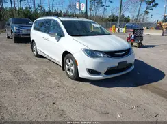 2C4RC1N79HR822310 2017 CHRYSLER PACIFICA