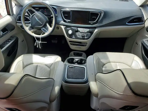 2C4RC1N79JR115892 2018 CHRYSLER PACIFICA - Image 8