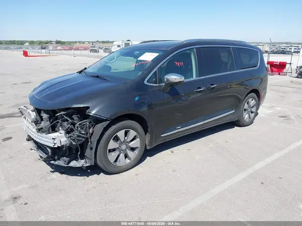2C4RC1N79JR159293 2018 CHRYSLER PACIFICA - Image 2
