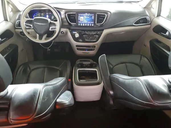 2C4RC1N79JR172724 2018 CHRYSLER PACIFICA - Image 8