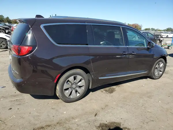 2C4RC1N79JR236535 2018 CHRYSLER PACIFICA - Image 2