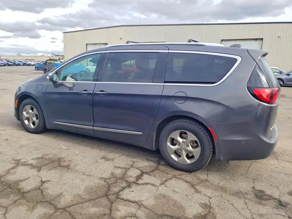 2C4RC1N79JR339793 2018 CHRYSLER PACIFICA - Image 2