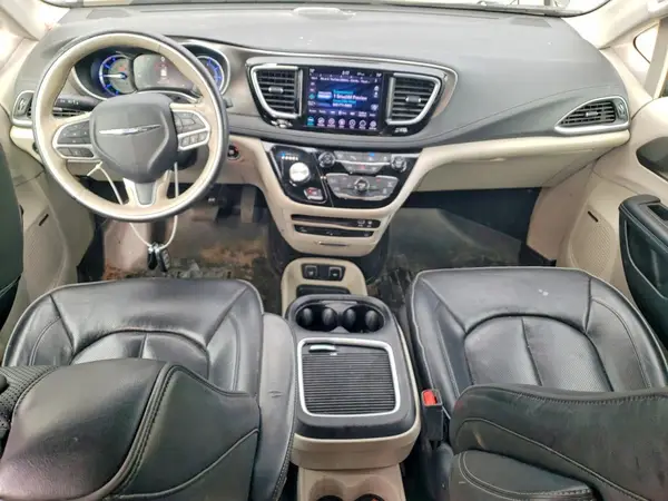 2C4RC1N79JR339793 2018 CHRYSLER PACIFICA - Image 8