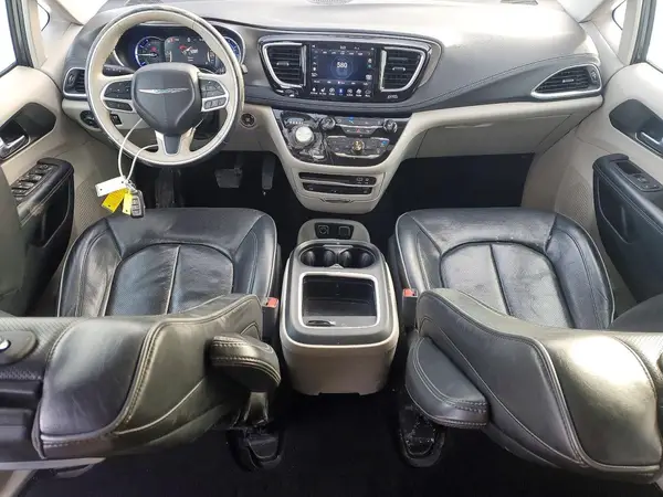 2C4RC1N79JR357064 2018 CHRYSLER PACIFICA - Image 8