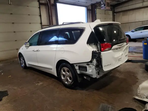2C4RC1N79JR364564 2018 CHRYSLER PACIFICA - Image 2