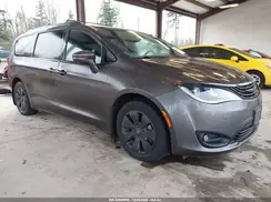 2C4RC1N79KR668771 2019 CHRYSLER PACIFICA