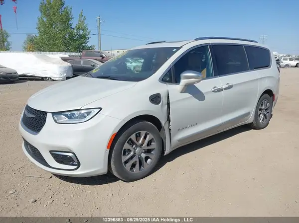 2C4RC1N79MR581486 2021 CHRYSLER PACIFICA - Image 2