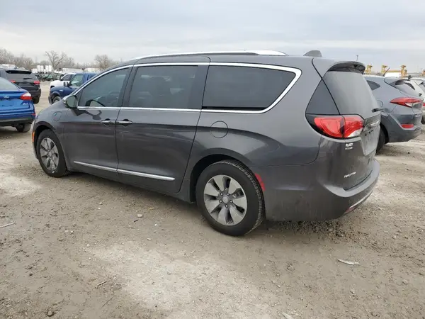 2C4RC1N7XHR686124 2017 CHRYSLER PACIFICA - Image 2