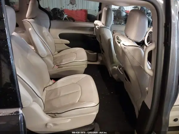 2C4RC1N7XHR709417 2017 CHRYSLER PACIFICA - Image 8