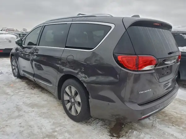 2C4RC1N7XHR723723 2017 CHRYSLER PACIFICA - Image 2