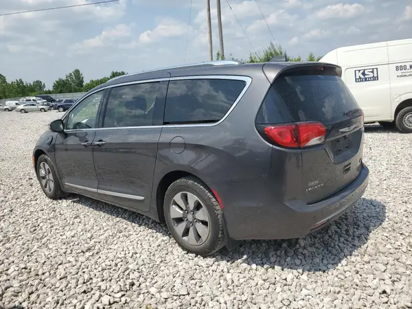 2C4RC1N7XJR125203 2018 CHRYSLER PACIFICA - Image 2
