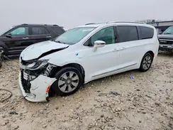 2C4RC1N7XJR139697 2018 CHRYSLER PACIFICA