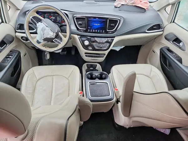 2C4RC1N7XJR139697 2018 CHRYSLER PACIFICA - Image 8