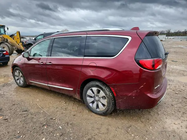 2C4RC1N7XJR139750 2018 CHRYSLER PACIFICA - Image 2