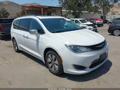 2C4RC1N7XJR212888 2018 CHRYSLER PACIFICA