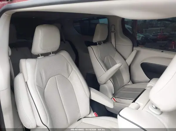 2C4RC1N7XJR276316 2018 CHRYSLER PACIFICA - Image 8