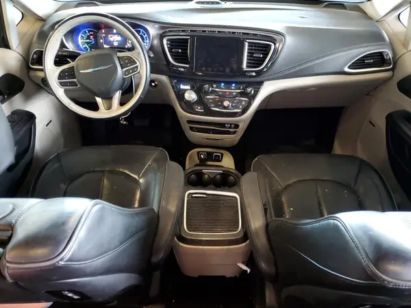 2C4RC1N7XJR358790 2018 CHRYSLER PACIFICA - Image 8