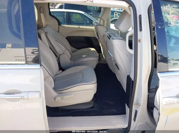 2C4RC1N7XKR590890 2019 CHRYSLER PACIFICA - Image 8