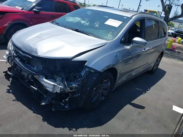 2C4RC1N7XKR705942 2019 CHRYSLER PACIFICA - Image 2