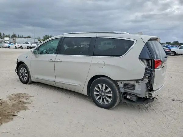 2C4RC1N7XLR150959 2020 CHRYSLER PACIFICA - Image 2