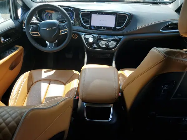 2C4RC1N7XNR211424 2022 CHRYSLER PACIFICA - Image 8