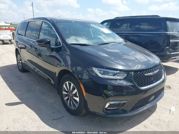 2C4RC1S70RR102853 2024 CHRYSLER PACIFICA - Image 1