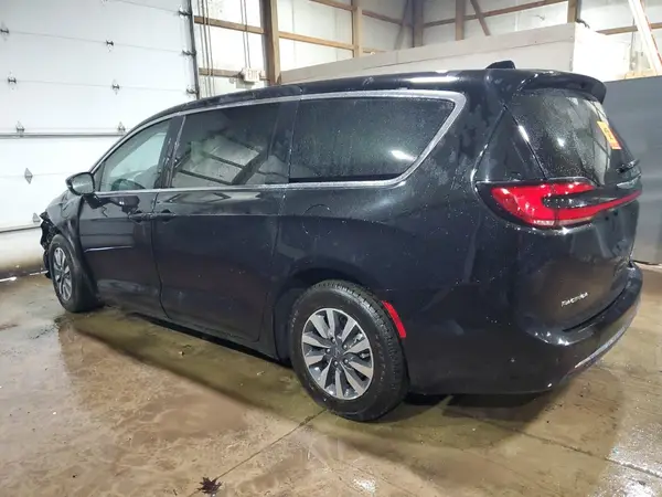 2C4RC1S70RR127106 2024 CHRYSLER PACIFICA - Image 2