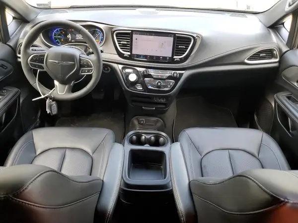 2C4RC1S70SR567378 2025 CHRYSLER PACIFICA - Image 8