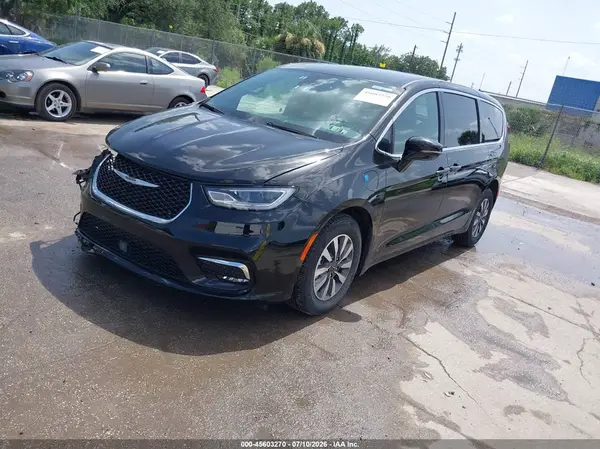 2C4RC1S70SR572998 2025 CHRYSLER PACIFICA - Image 2
