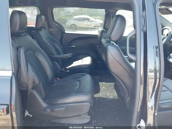 2C4RC1S70SR573858 2025 CHRYSLER PACIFICA - Image 8