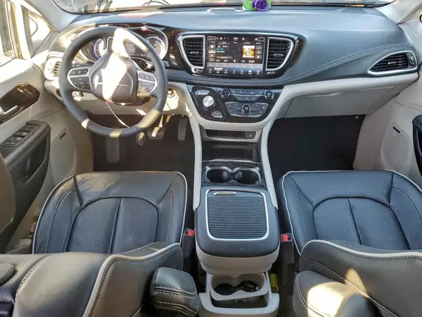 2C4RC1S71PR543811 2023 CHRYSLER PACIFICA - Image 8