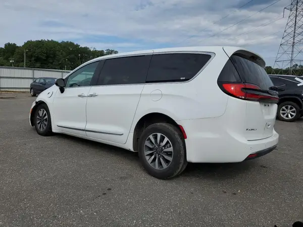2C4RC1S71PR554565 2023 CHRYSLER PACIFICA - Image 2