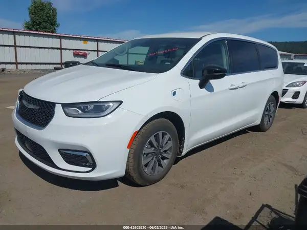 2C4RC1S71RR174452 2024 CHRYSLER PACIFICA - Image 2