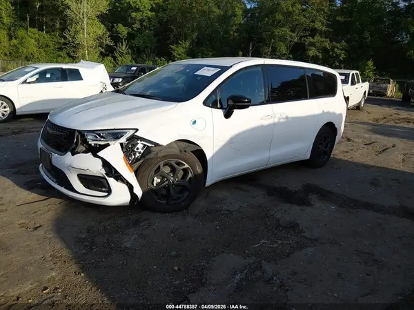 2C4RC1S71RR185189 2024 CHRYSLER PACIFICA - Image 2