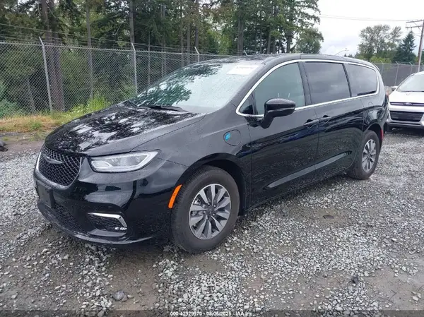 2C4RC1S71SR549956 2025 CHRYSLER PACIFICA - Image 2