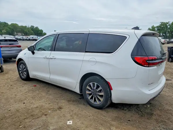2C4RC1S71SR565137 2025 CHRYSLER PACIFICA - Image 2