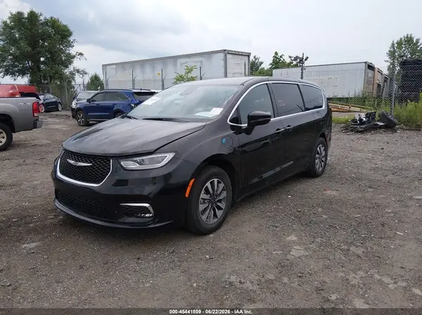 2C4RC1S71SR573786 2025 CHRYSLER PACIFICA - Image 2