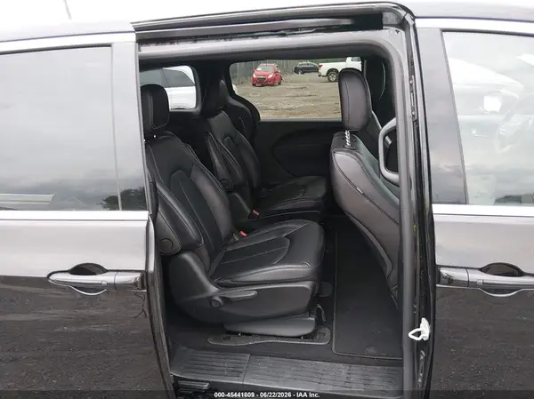 2C4RC1S71SR573786 2025 CHRYSLER PACIFICA - Image 8