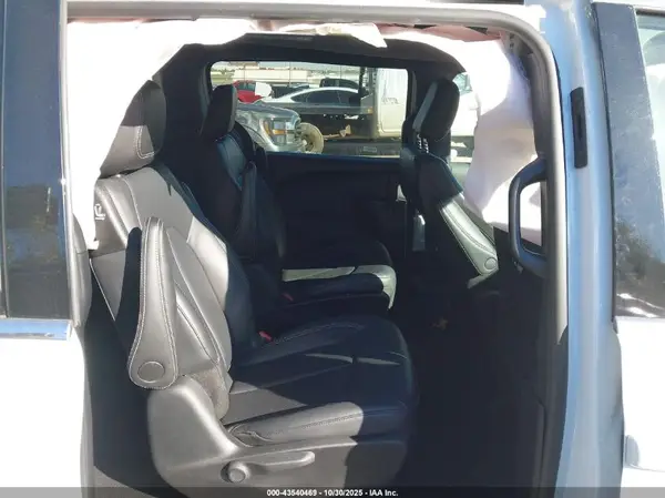 2C4RC1S71SR577384 2025 CHRYSLER PACIFICA - Image 8