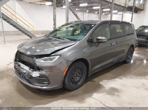 2C4RC1S72NR164877 2022 CHRYSLER PACIFICA - Image 2