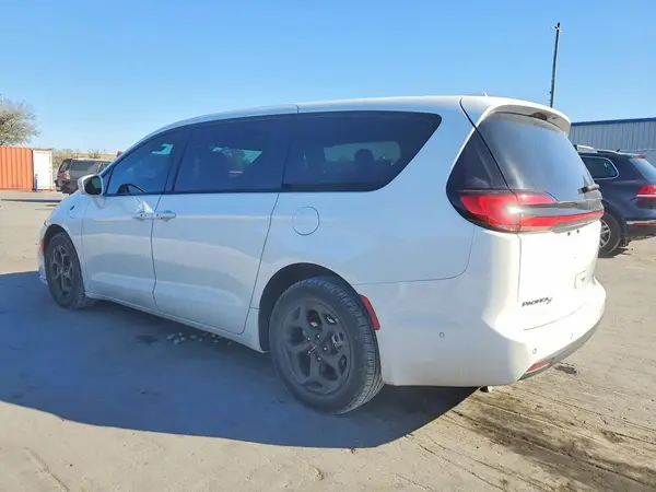 2C4RC1S72NR215939 2022 CHRYSLER PACIFICA - Image 2