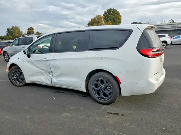 2C4RC1S72PR562707 2023 CHRYSLER PACIFICA - Image 2