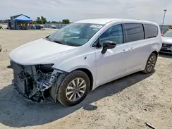 2C4RC1S72RR147695 2024 CHRYSLER PACIFICA