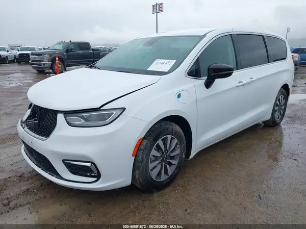2C4RC1S72RR153447 2024 CHRYSLER PACIFICA - Image 2